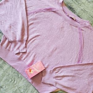 Beautiful lavendar sweatshirt